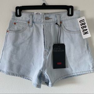Levi’s shorts